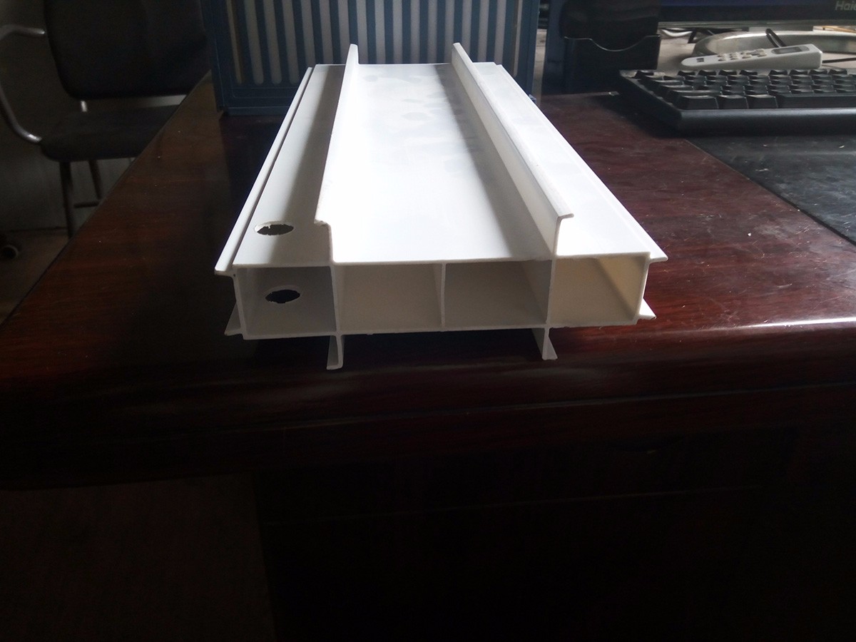 荆州立面拉缝板 (1)150MM宽拉缝板